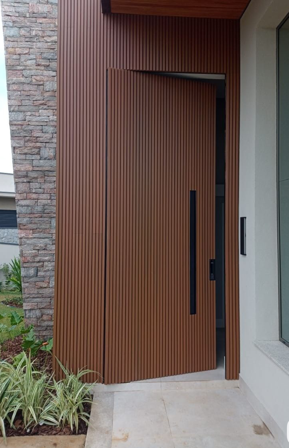 Porta Esquadria Madeira Cerejeira Real - Ripado Madeira Cerejeira Real